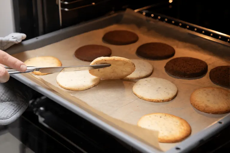 Oven Not Heating Evenly? 6 Essential Causes to Know